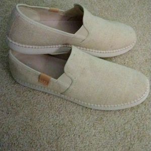 UGG canvas slip on